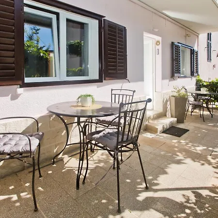 Milton Hvar Hvar Town