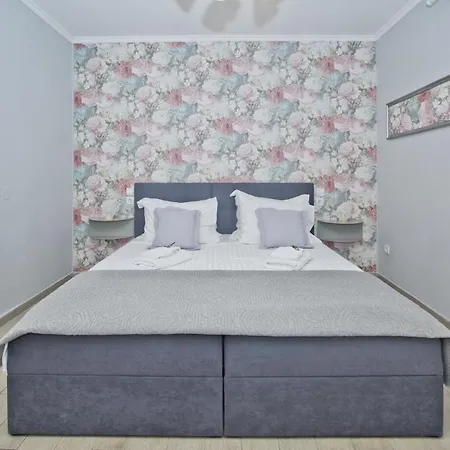 Milton Hvar * Хвар