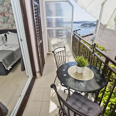 Milton Hvar Хвар