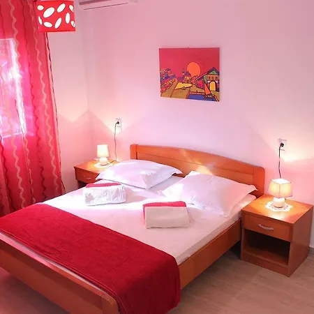 Milton Hvar Apartment