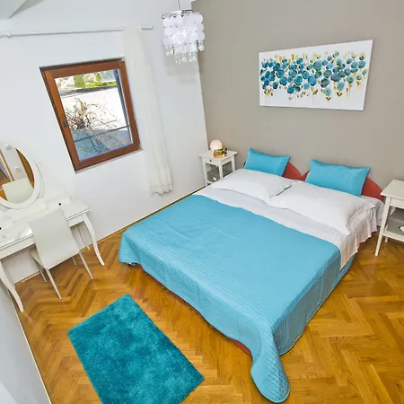 Milton Hvar Hvar Town