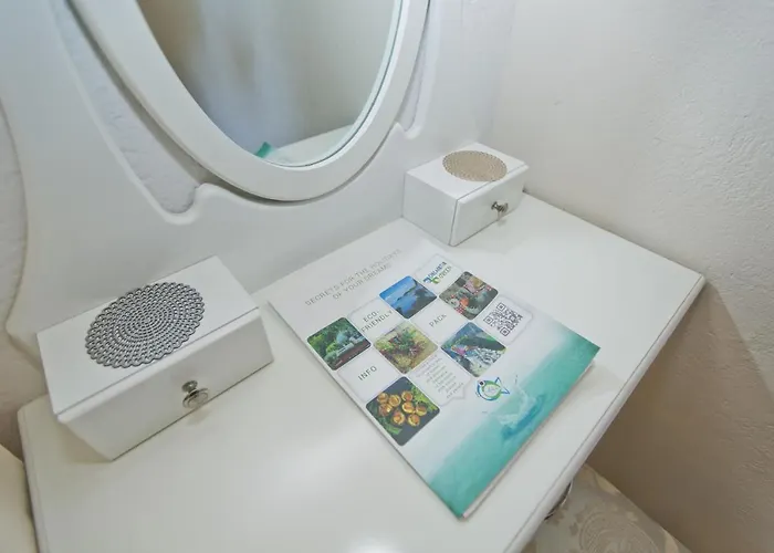 Milton Hvar フヴァル