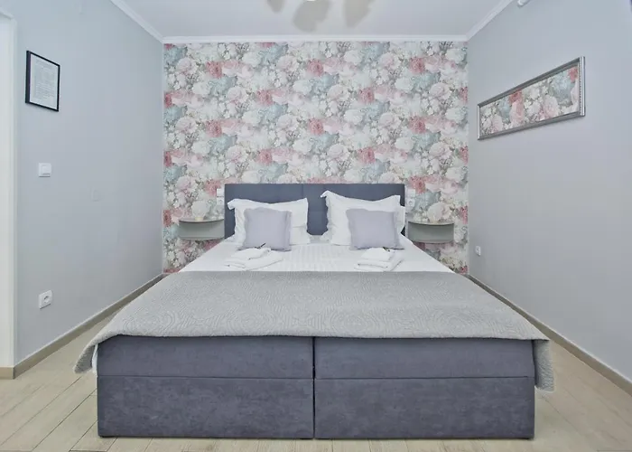 Milton Hvar * フヴァル