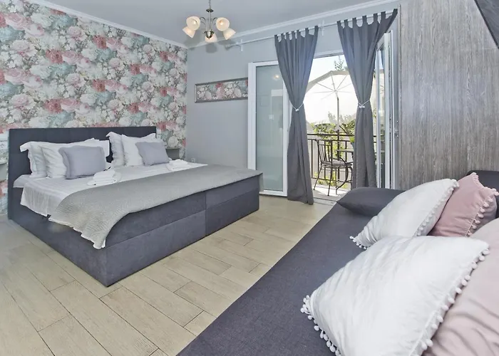 Milton Hvar Apartman *