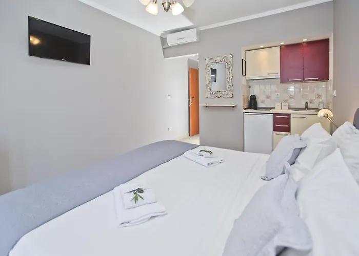 Milton Hvar * フヴァル