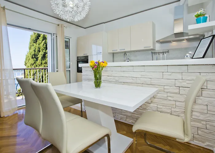 Apartment Milton Hvar *