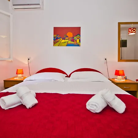 Milton Hvar Apartman *